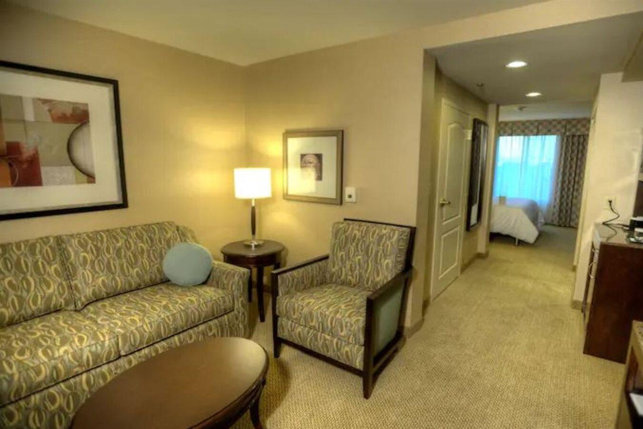 Hilton Garden Inn Omaha East/Council Bluffs Exterior photo