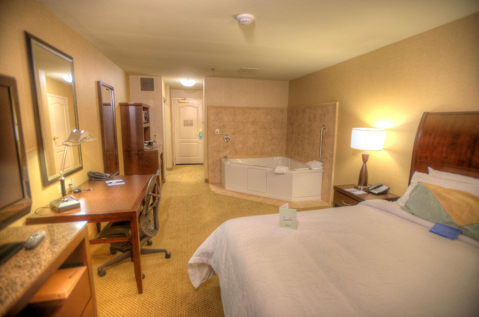 Hilton Garden Inn Omaha East/Council Bluffs Room photo