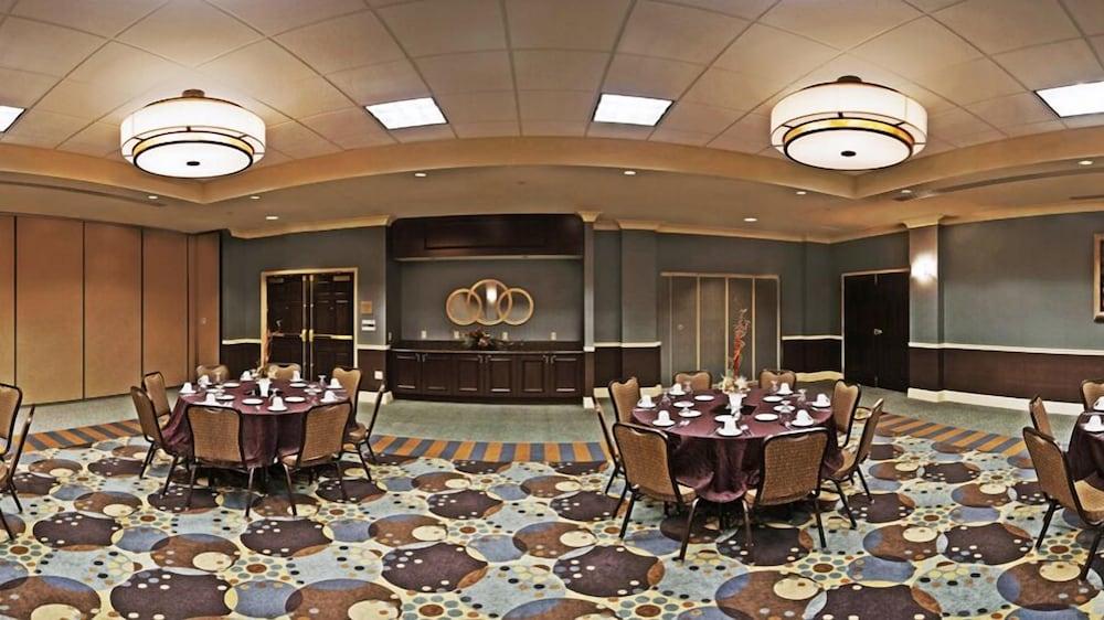 Hilton Garden Inn Omaha East/Council Bluffs Exterior photo