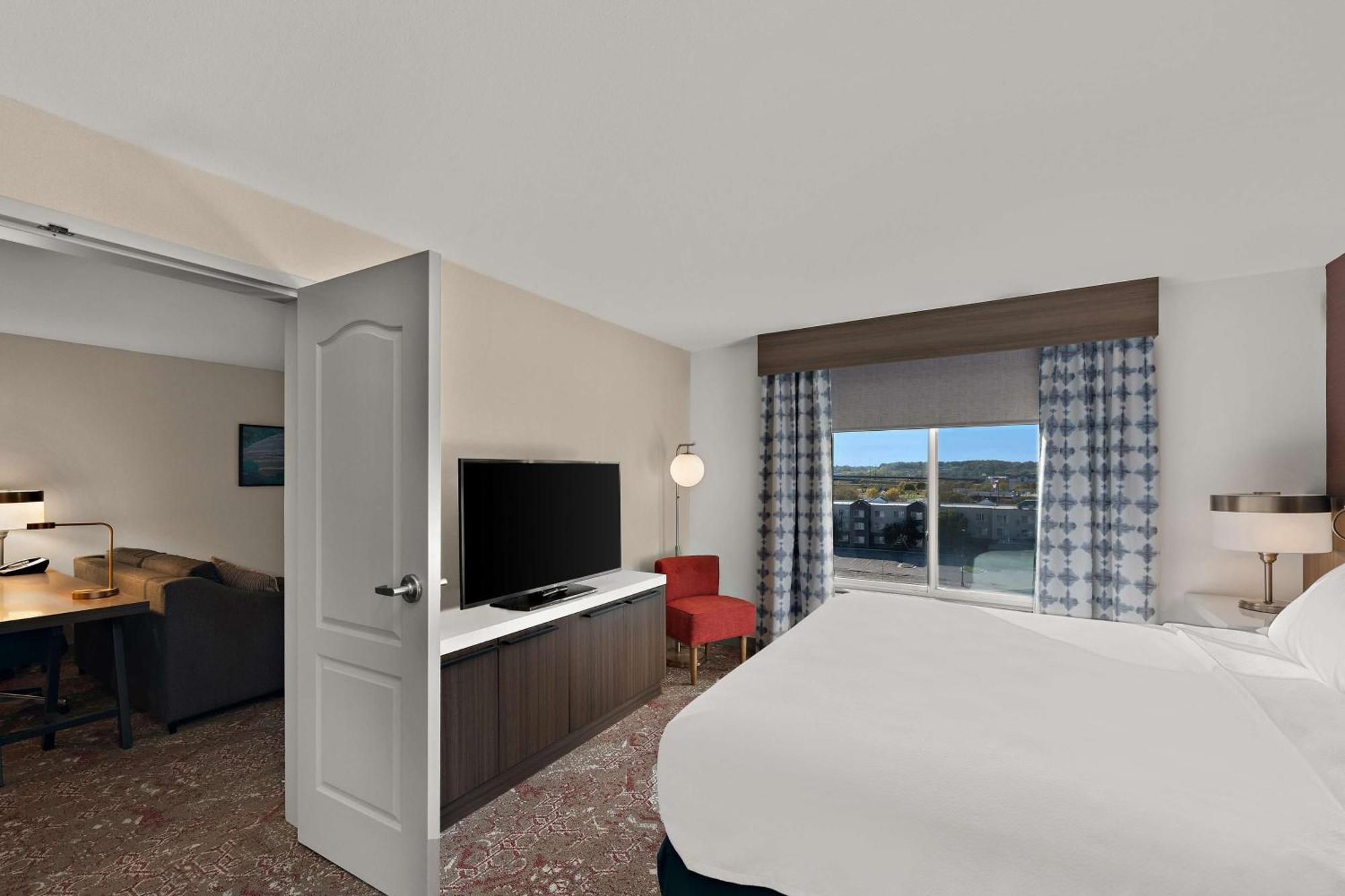 Hilton Garden Inn Omaha East/Council Bluffs Exterior photo